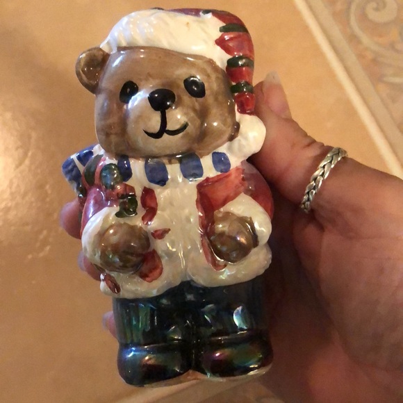 Mr&Mrs Santa Bear Salt n Pepper Shakers - Picture 6 of 8